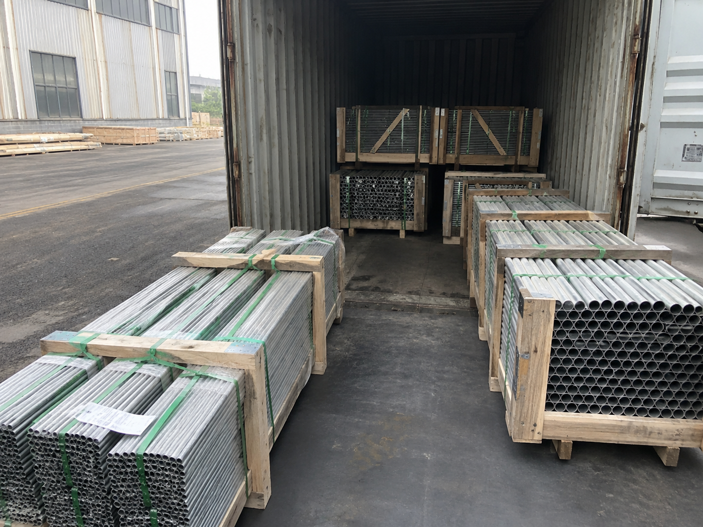 Electroslag remelting unit used to produce remelted alloy ingots
